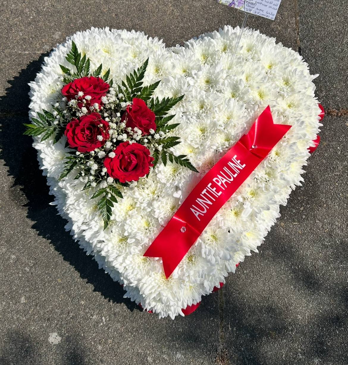 Heart shaped tribute
