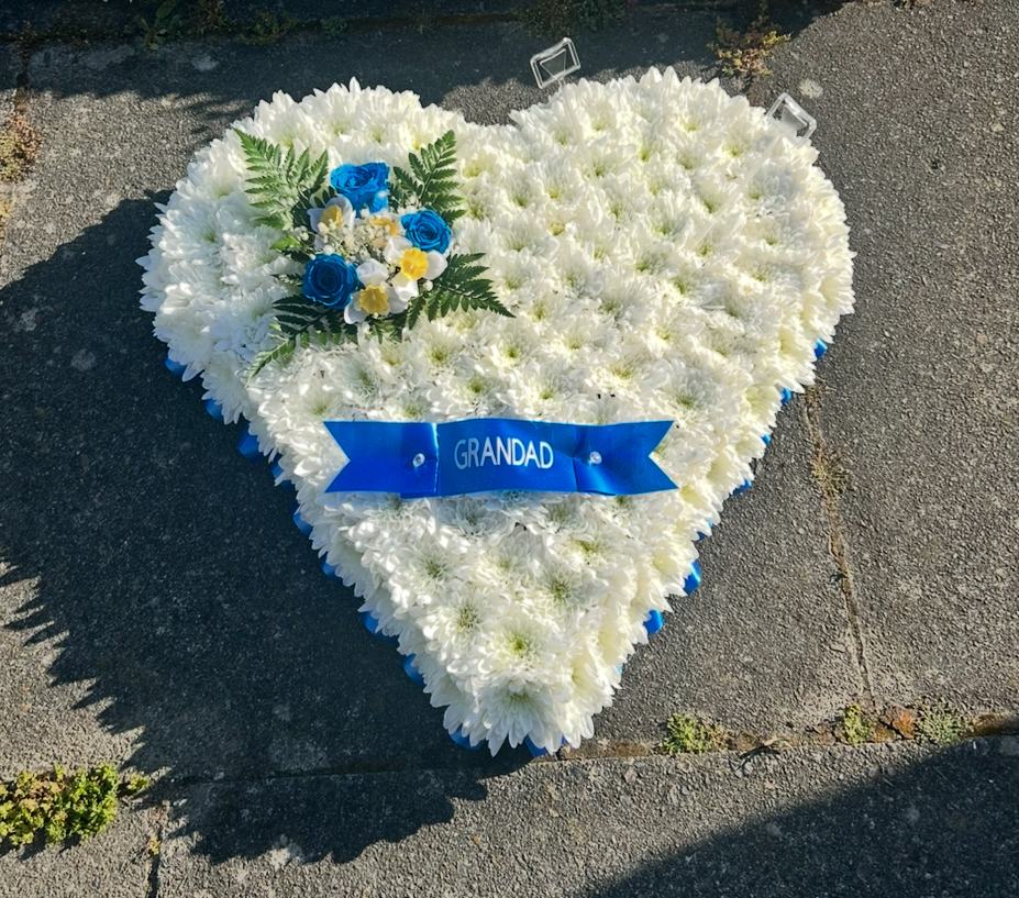 Heart shaped tribute